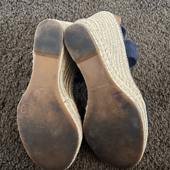 Tory Burch Women's Frieda Navy Blue Sandals Sz 6 B. - Picture 4 of 7